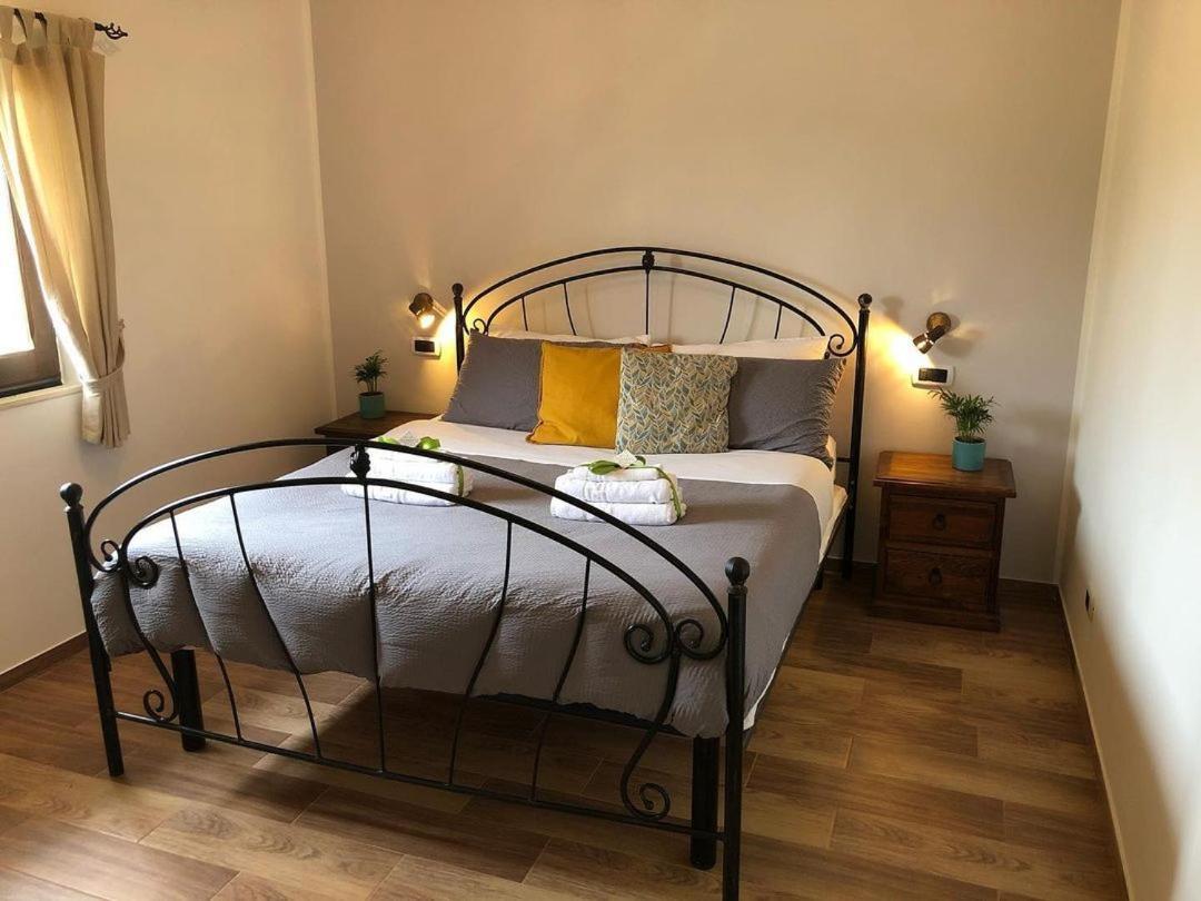 B&B Mandorla Amara Gioia Del Colle Bagian luar foto